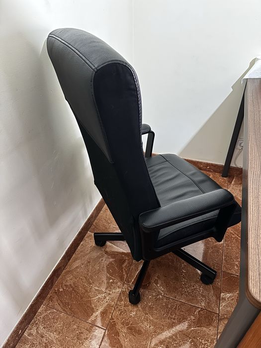 Cadeira Giratoria de Escritorio (Usada)