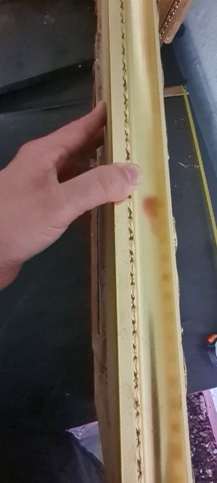 Obraz w złotej ramie