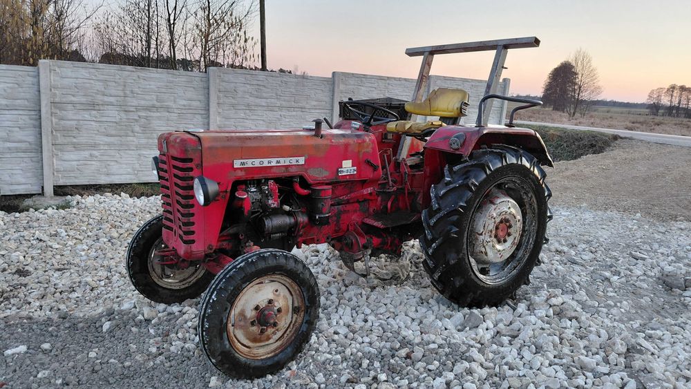 Traktor McCormick D322 International , C330 , MF , C360 , rejestracja!