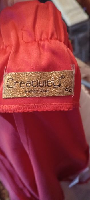 Сукня,святкова,з елементами атласу та мережива