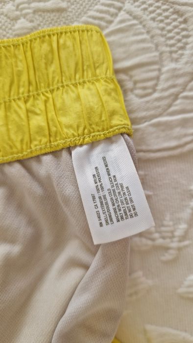 Calções Gap, Dri-Fit tamanho S, amarelo