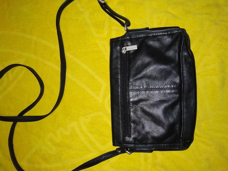 Шкіряни чорні сумочки