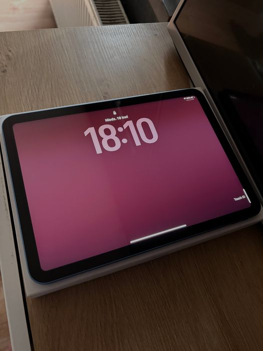 iPad 10th 64gb, stan idealny!