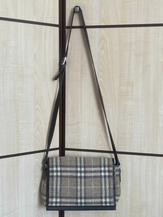 Сумка Burberry у відмінному стані