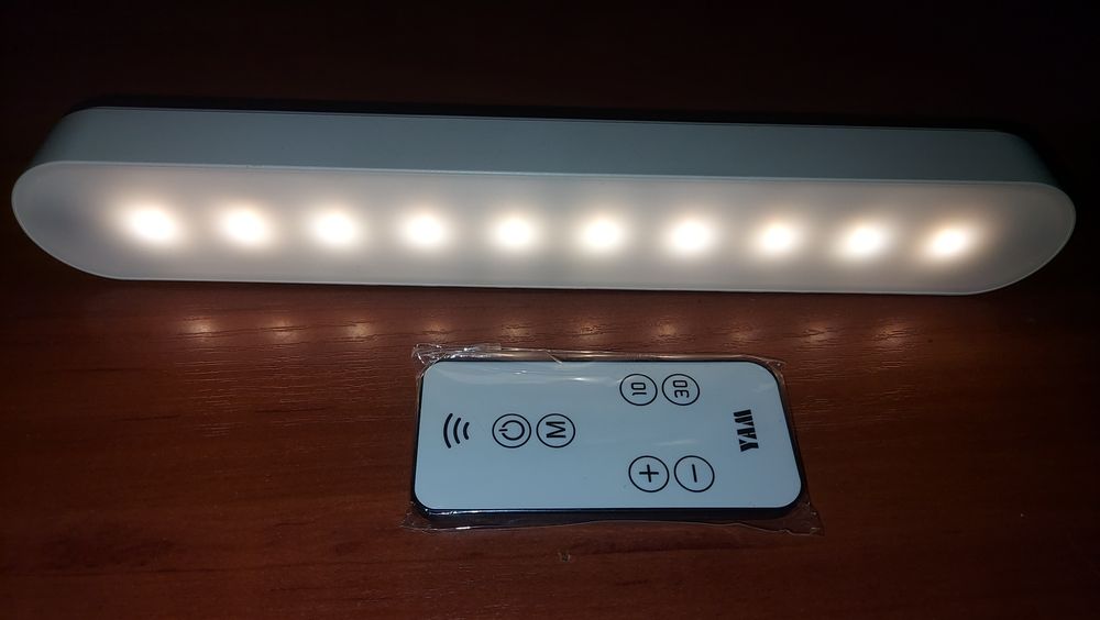 Світильник Led з АКБ на магнітах.