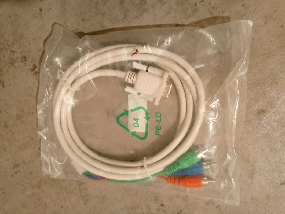 Nowy kabel VGA - 3 x cinch