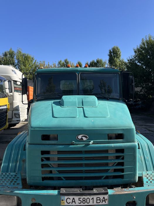 Кабина Краз 65055, 65032, 6510, 260, 6233, 250, В сборе с оперением.