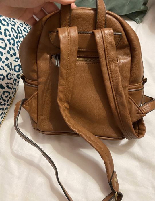 mala castanha pequena