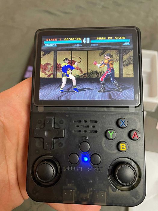 Портативна ретро консоль R36S