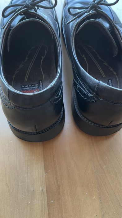 Sapatos sociais Fluchos em pele preta tamanho 43