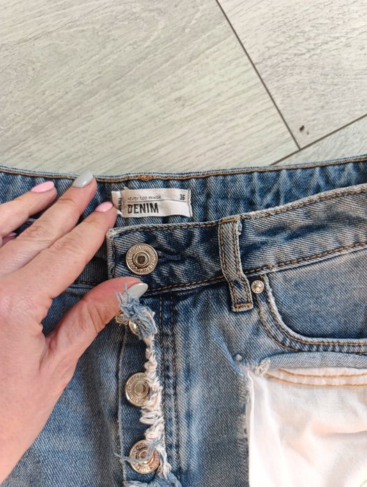 Spodenki szorty jeansowe dziury s 36 poszarpane