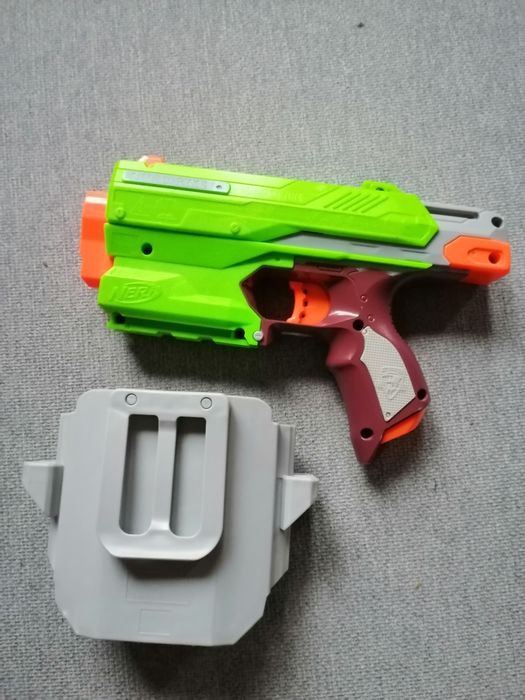 Nerf zombie strike / sidestrike