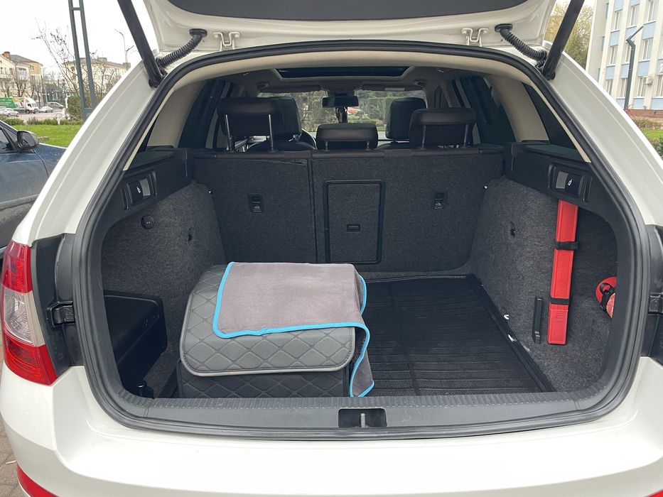 Laurin, 2.0tdi, 6 dsg.  4x4