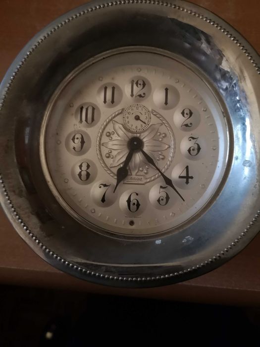 Despertador muito antigo