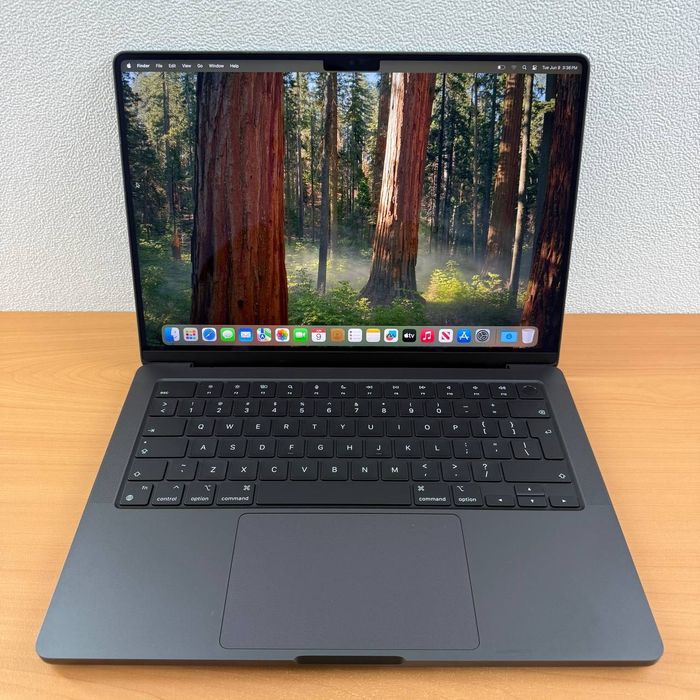 №3565	MRX33	MacBook Pro 14 	Space Black	M3 Pro	18/512