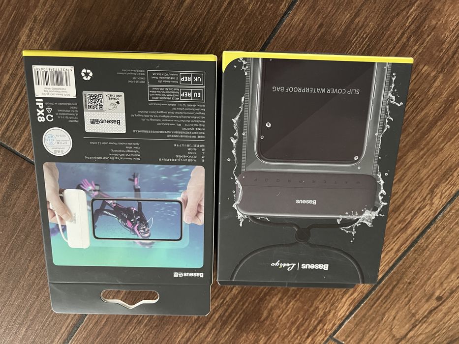 Nowe etui na telefon do wody basenu