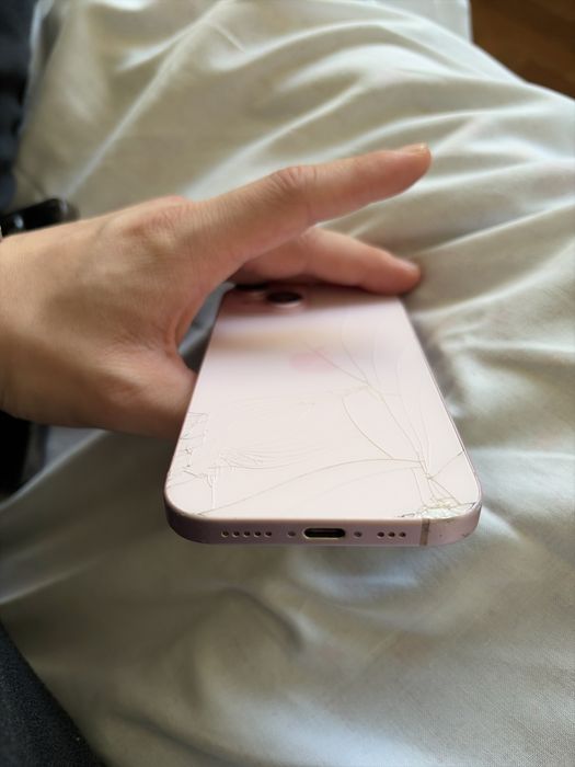 Iphone 15 pink 256gn (rezerwacja do 23)