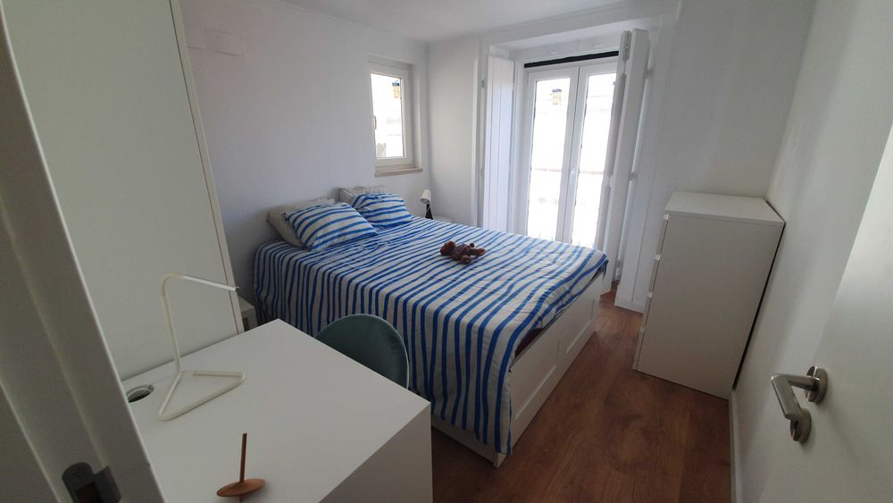 Predio com 4 andares remodelado no centro de Lisboa  Chiado/BairroAlto