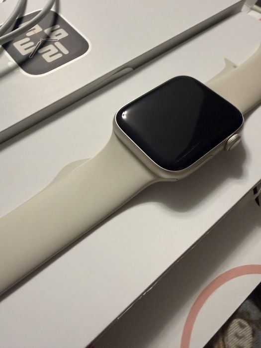 Продам apple watch se