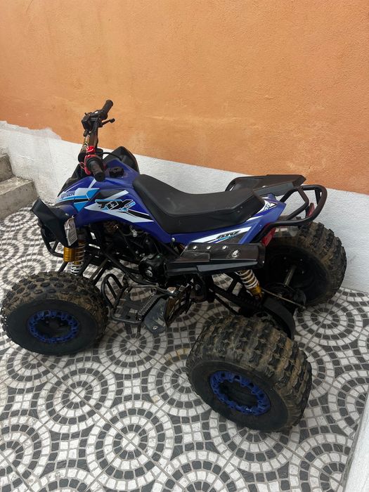 Vendo moto quatro