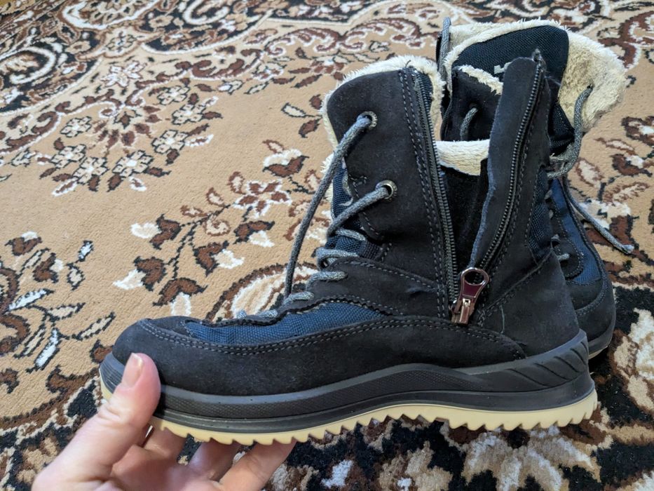 Дитячі чобітки б/в