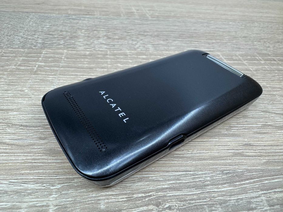 Telefon komórkowy Alcatel 2010 64 MB / 128 MB 2G czarny
