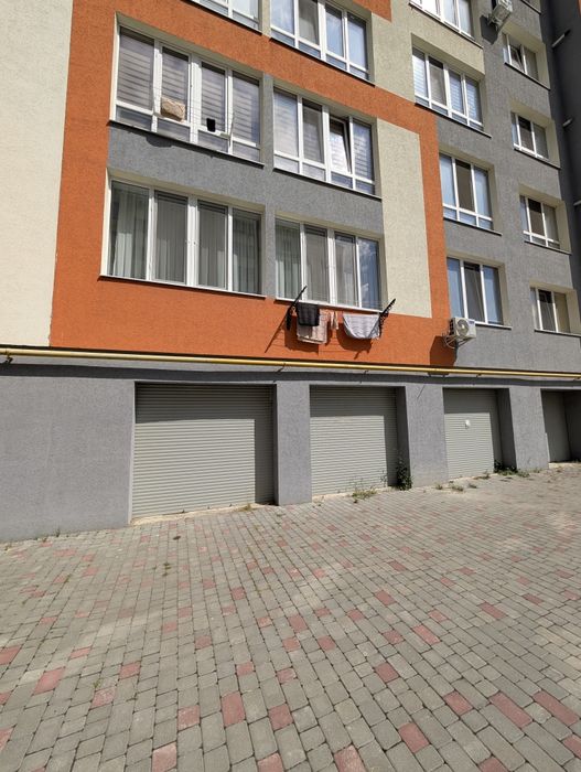Продам гараж, вул Потічна 1
