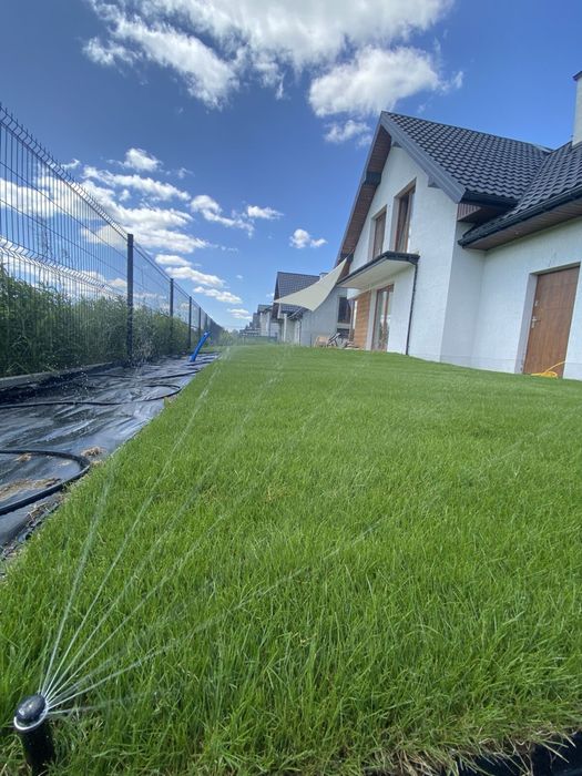 Автоматичний полив газону