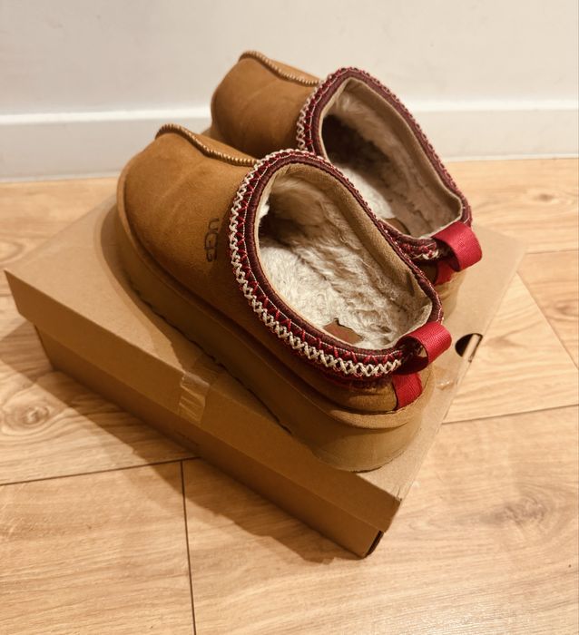 Ugg Tazz 40.