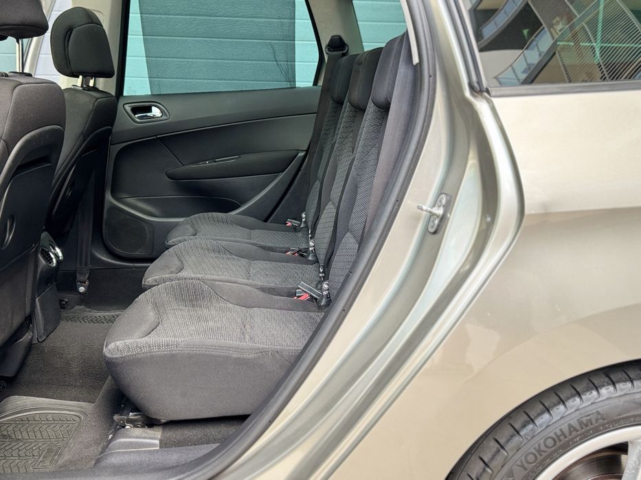 Peugeot 308SW 1.6HDI 110CV 7Lugares FULL EXTRAS