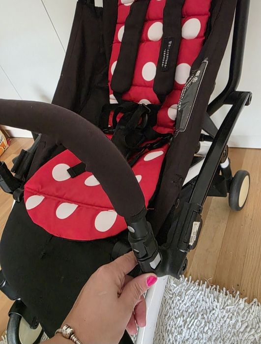 Carrinho Minnie/Mickey com extras (tipo yoyo)