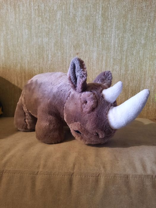 М'яка іграшка носорог
