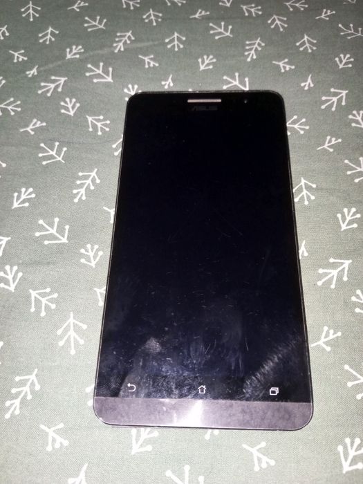 Продам на запчастини Asus.