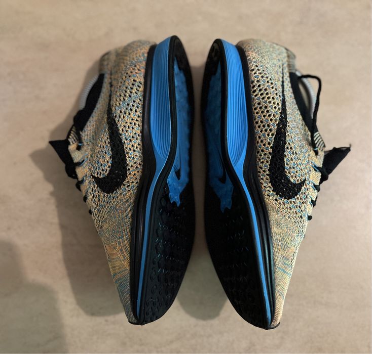 Nike Flyknit Racer Blush 38.5