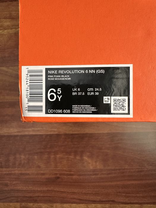 NIKE Revolution 6 NN Buty Obuwie Sportowe Trening 39 dł 24,5