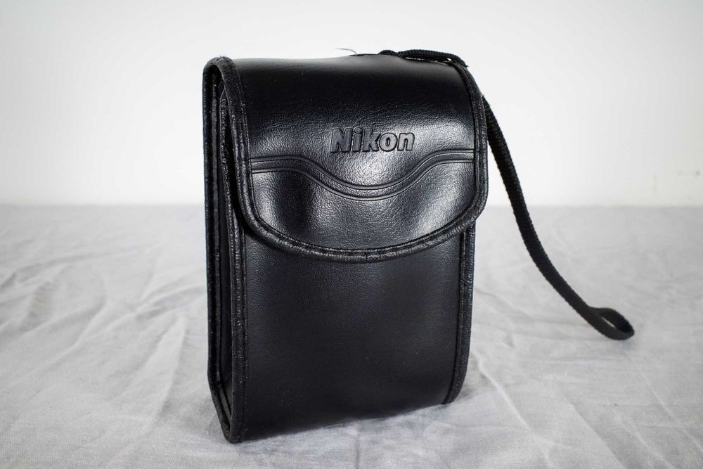 Nikon EF100 – aparat analogowy