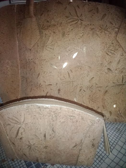 Mala com bolsa cortiça novas