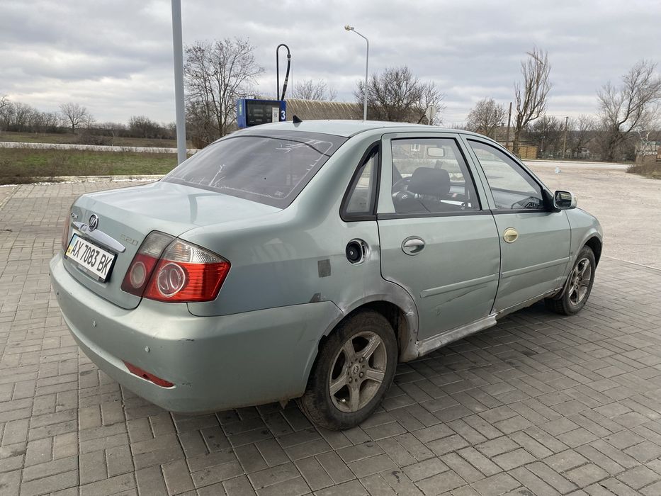 Лифан 520 Lifan сів поїхав