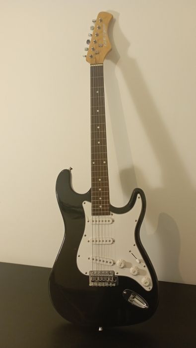 Guitarra Elétrica Play On