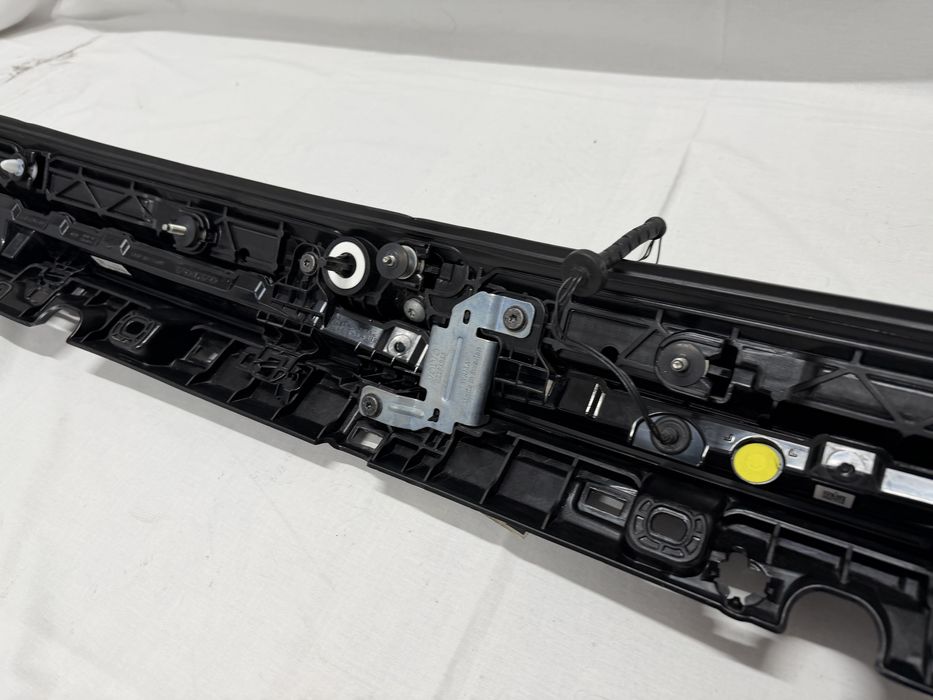 Spoiler Światło STOP Tył VOLVO C40 22-24r. EC40 25-26r.