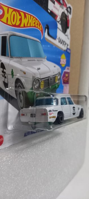 Alfa romeo giulia ti super hot wheels