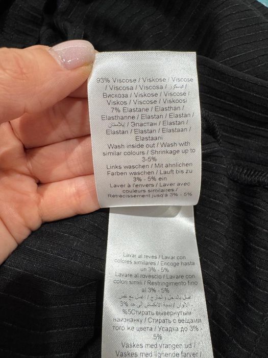 Elegancki półgolf z odkrytymi ramionami