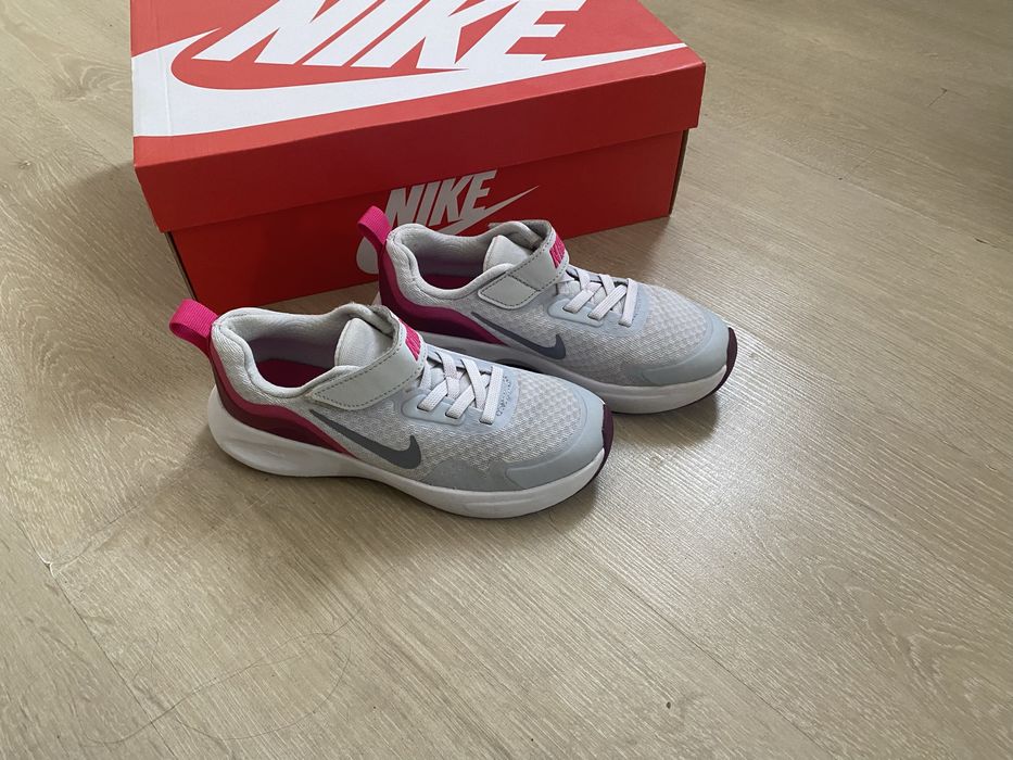 Кросівки кросовки nike