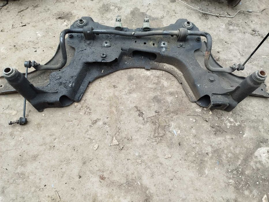 Балка підрамник передній Renault Megane 3 Рено