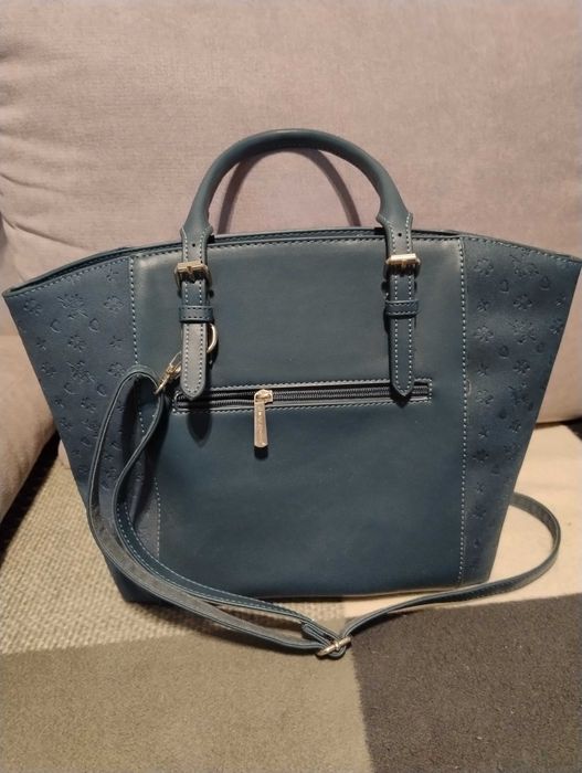 Wygodna torebka David Jones