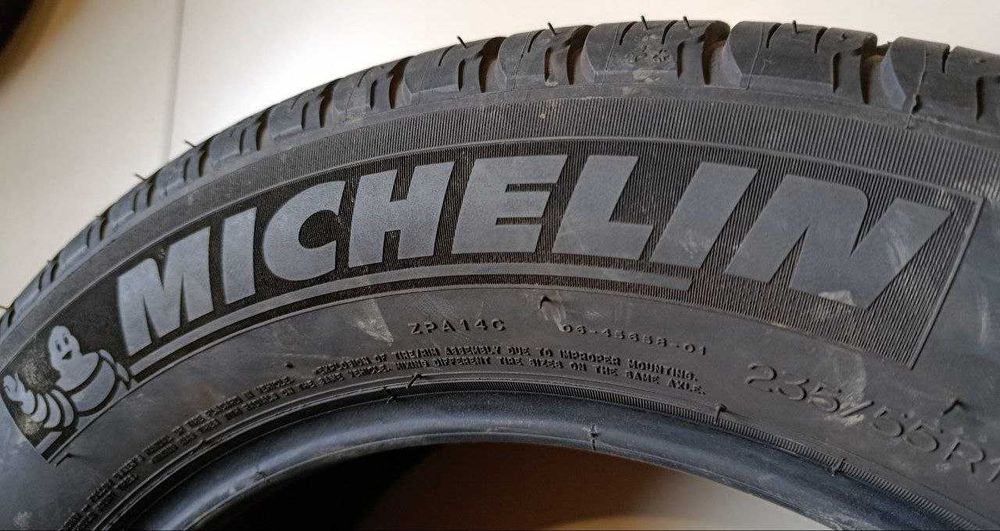 Пара шин б/у 235/55R17 99V Michelin Latitude  Tour HP
