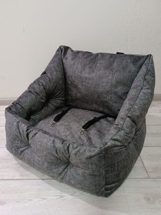 Автокресло для собак