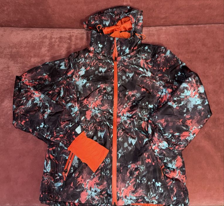 Лижна куртка яскрава