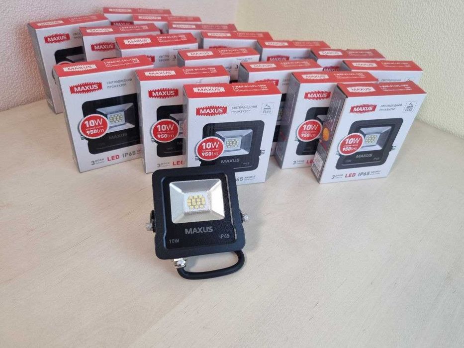 Прожектор LED MAXUS 10W 5000K