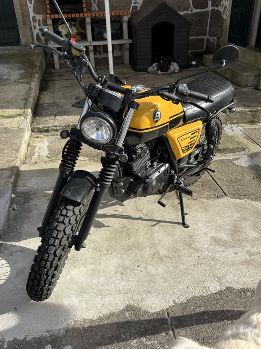Bluroc 125 Scrambler 2024 – 2.600km – Como Nova